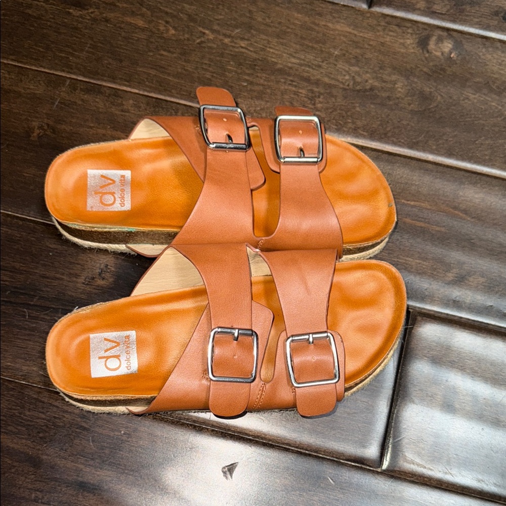 DV by Dolce Vita Women's Brown Buckle Sandals